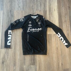 Engage Rash Guard Mens Medium Black Long Sleeve MMA BJJ Compression Shirt NWT